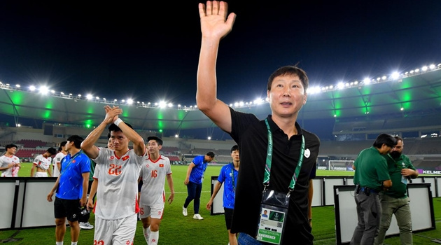 HLV Kim Sang-sik không ngại đối thủ nào ở tứ kết