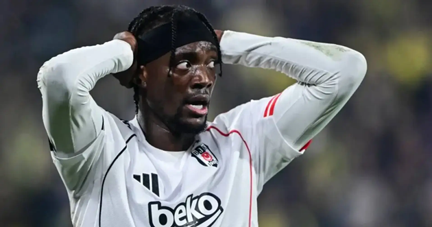 Tammy Abraham gật đầu với Aston Villa