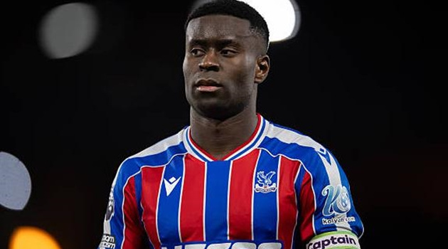 Guehi là giải pháp tình thế hay tương lai Man City?