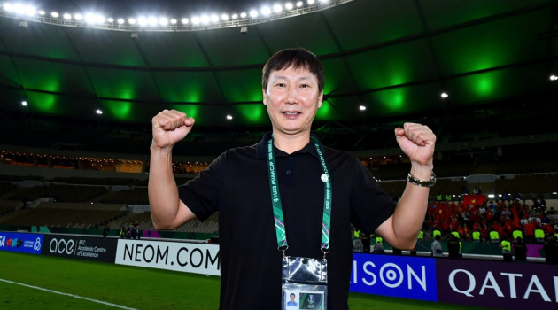 HLV Kim Sang Sik tin U23 Việt Nam vượt ải Trung Quốc