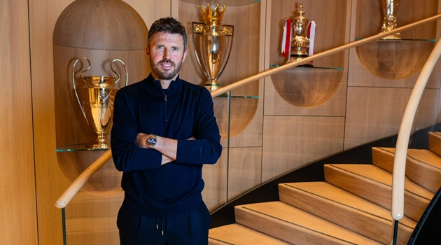 Ám ảnh DNA tại MU và Tottenham là điều phi lý