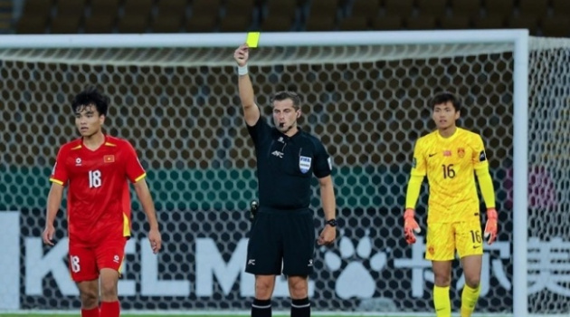 Đấu Hàn Quốc, U23 Việt Nam tái ngộ trọng tài ở trận thua Trung Quốc