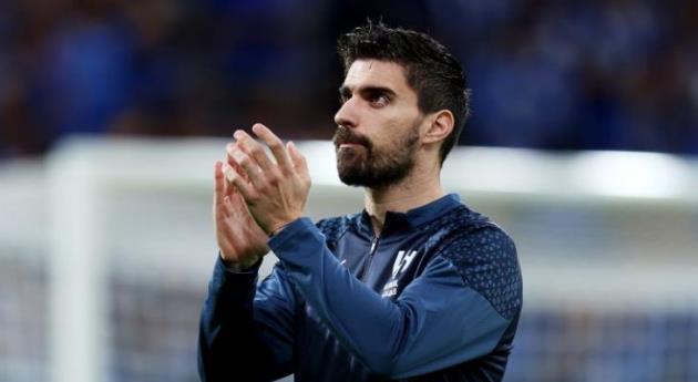 Ruben Neves bật đèn xanh cho MU, lương 300.000 bảng là rào cản