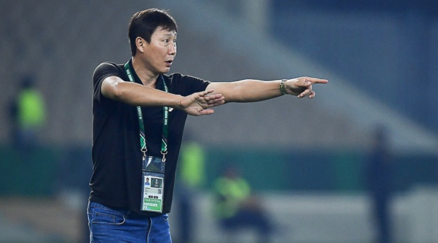 Báo Hàn sợ Kim Sang-sik tái hiện cú sốc Shin Tae-yong