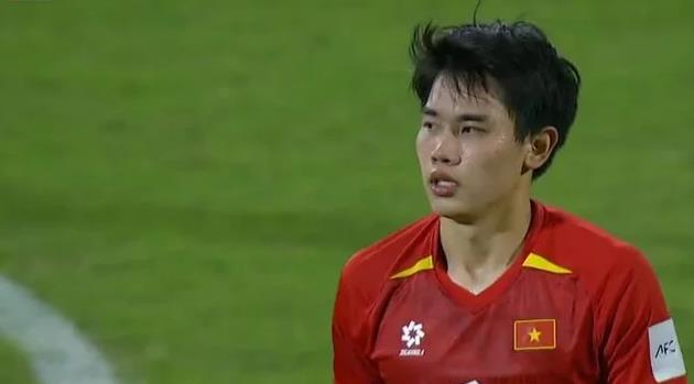 HLV Kim Sang-sik thẳng thắn về thẻ đỏ của Đình Bắc