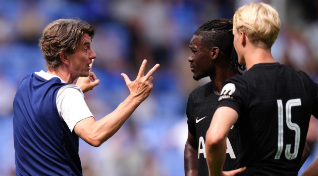 Thomas Frank chặn đường rời Spurs của Mathys Tel, Bissouma