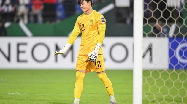 Giải mã việc thủ môn Hàn Quốc đoán sai 7 quả luân lưu