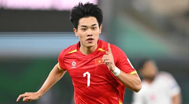 HLV Kim Sang Sik khen Đình Bắc có trình độ vượt trội