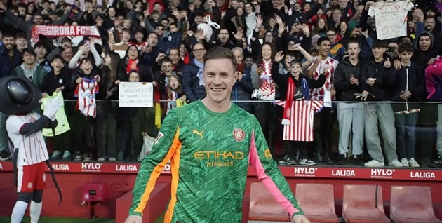Ter Stegen nhận số 22 ra mắt Girona