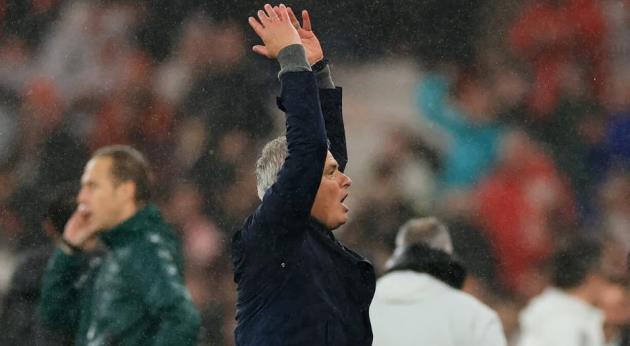 Mourinho hạ Real và bài học về cái bẫy cảm xúc cho Man Utd