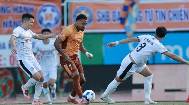 Conceicao và Trung Kiên giúp HAGL thắng kịch tính Đà Nẵng