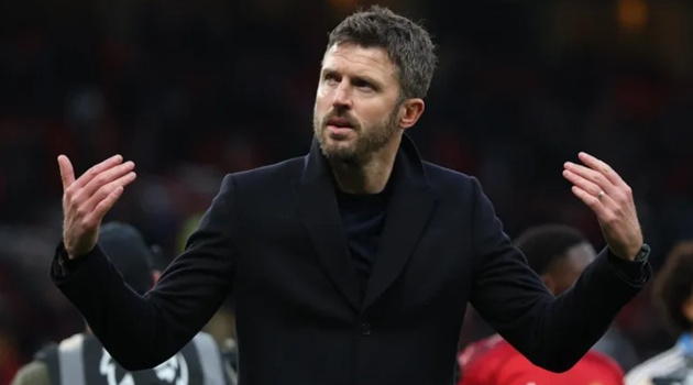 Carrick chứng minh MU lãng phí 14 tháng với Amorim