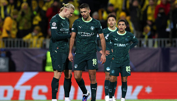 Điểm nhấn Ngoại Hạng Anh: Man City ngủ quên; Casemiro bùng nổ