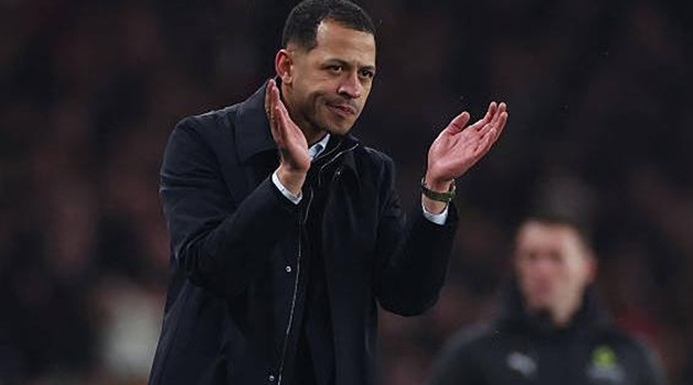 Rosenior tin Chelsea sớm bắt kịp trình độ của Arsenal