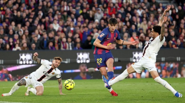 Marc Bernal ghi bàn cho Barca sau một năm dài ác mộng