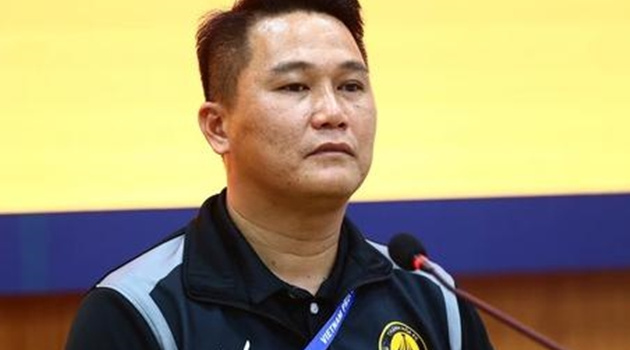 HLV Thanh Hóa dặn học trò cứ đi bộ nếu thấy mệt