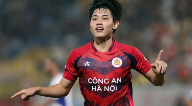 Thực hư tin đồn Đình Bắc được CLB Trung Quốc hỏi mua giá 9 tỷ