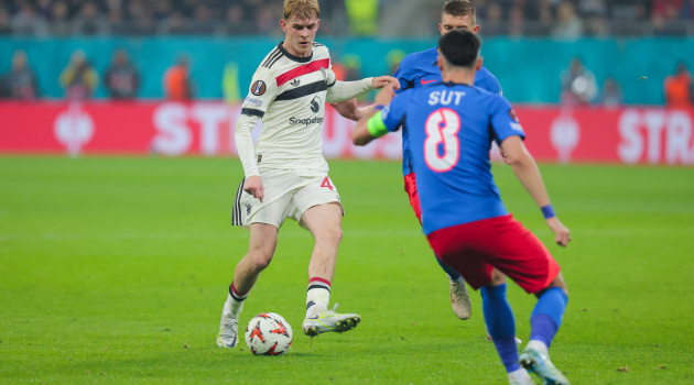 Chấn thương cản bước sao trẻ MU thay thế Casemiro