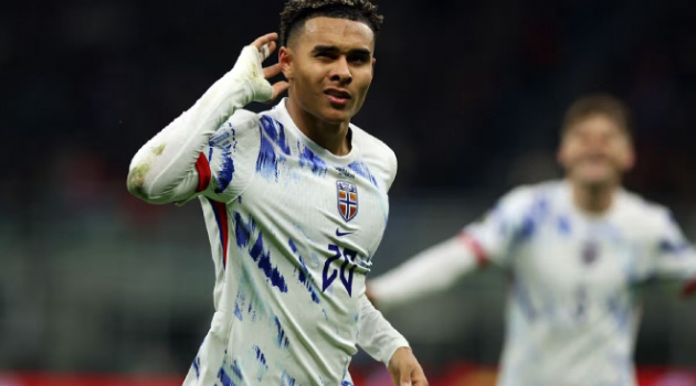 Arsenal đấu Tottenham vì phù thủy rê bóng 78 triệu bảng