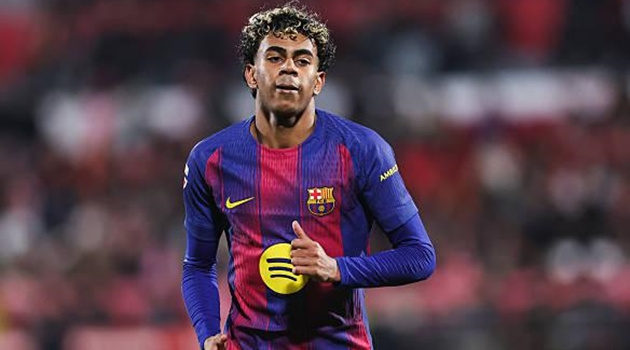 Yamal nén bệnh thi đấu trong ngày Barca thua Girona