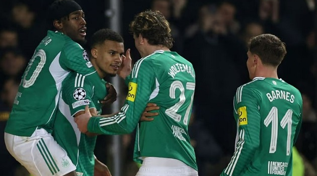 Thắng Qarabag 6-1, Newcastle mất trụ cột hàng thủ