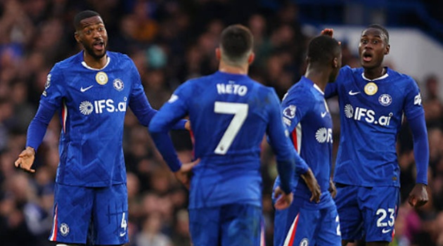 Chuyên gia Sky Sports cảnh báo thái độ tự hủy của Chelsea