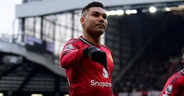 Carrick tin Casemiro đủ trình đá cho mọi ông lớn
