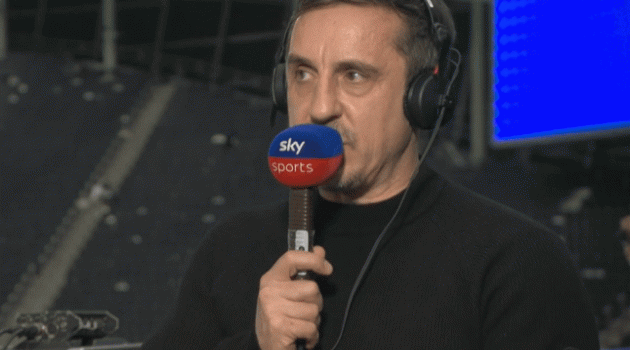 Neville gọi David Raya là chữ ký xuất sắc của Arsenal