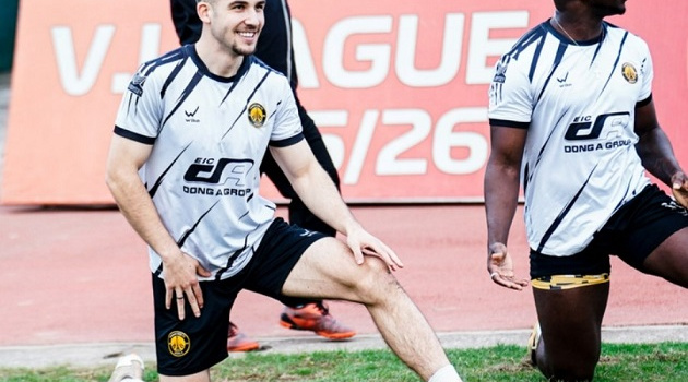 Cựu cầu thủ PSV tập chay 2 tháng chờ khoác áo Thanh Hóa