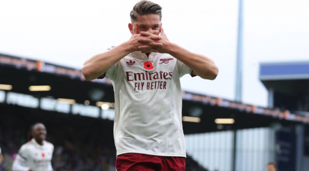 Arsenal trả giá ngọt ngào cho phong độ hủy diệt của Gyokeres