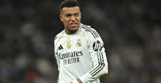 Mbappe nghỉ thi đấu 3 tuần vì chấn thương đầu gối