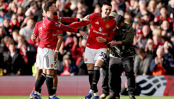 Sesko lại nổ súng, MU bay vào top 3 Ngoại Hạng Anh