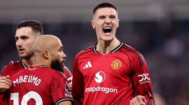 Gary Neville khẳng định Carrick từng hoài nghi Sesko