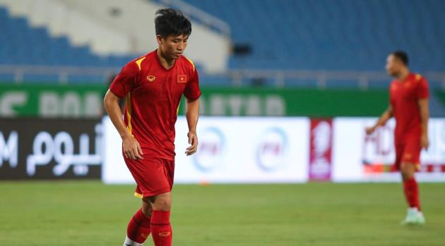 Tuyển Việt Nam mất trụ cột hàng thủ trước trận gặp Malaysia