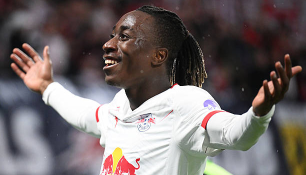 Yan Diomande có xứng đáng thay thế Salah tại Liverpool?