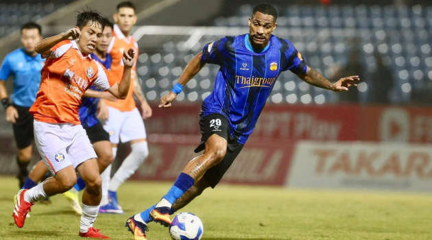 Văn Sơn lập siêu phẩm phút 90+6, cứu rỗi Đà Nẵng trước HAGL