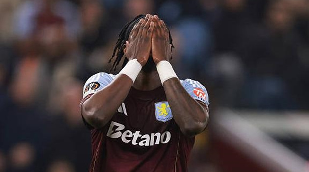 Tammy Abraham tự đóng sập cánh cửa đá chính tại Aston Villa