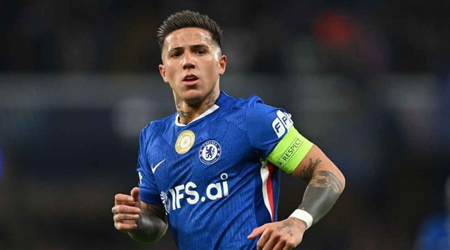 HLV Chelsea đập tan tin đồn Enzo Fernandez muốn rời đi
