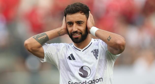 Man Utd diện áo sân khách may mắn lần cuối trước Bournemouth