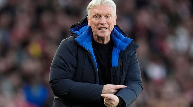 Moyes đòi công bằng cho Everton sau khi Chelsea thoát án trừ điểm
