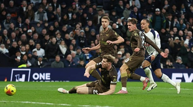 Soi trận Tottenham vs Nottingham Forest: Cậy nhờ Xavi Simons để thoát hiểm