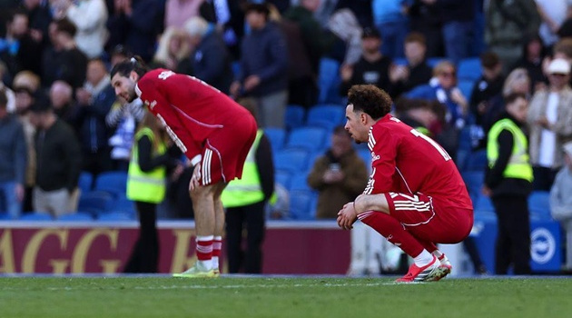 Warnock cảnh báo Liverpool có thể thua 0-10 trước PSG