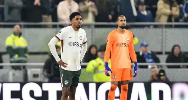 Glenn Hoddle chê Wesley Fofana thi đấu dưới tiêu chuẩn Chelsea