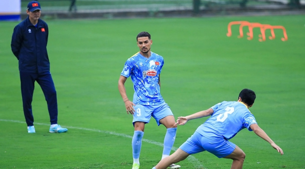 Hoàng Đức và Hoàng Hên là chìa khóa lột xác hàng công Việt Nam