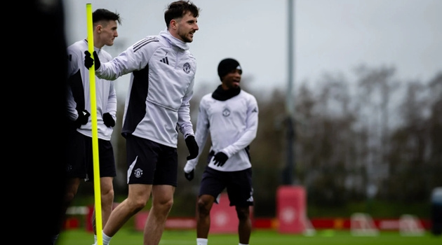 Michael Carrick nhào nặn quân bài tẩy Mason Mount trong 24 ngày