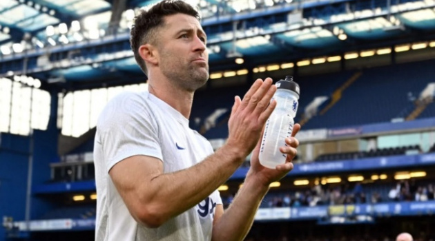 Gary Cahill thừa nhận cạn kiệt kiên nhẫn với Robert Sanchez