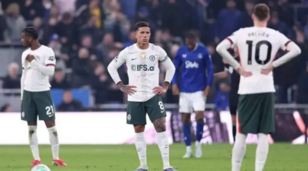 Chelsea tan rã và khoảng trống lãnh đạo sau thảm bại trước Everton