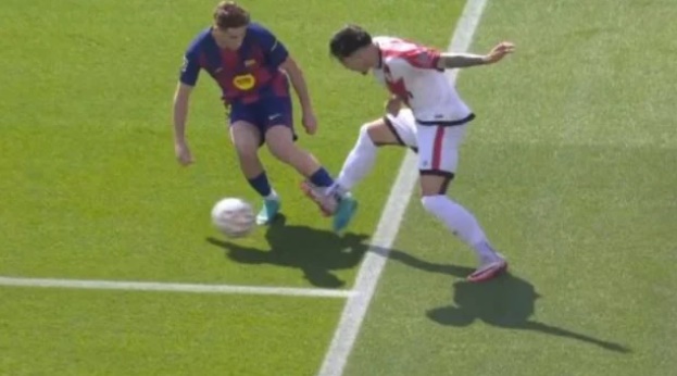 Dư luận dậy sóng vì VAR giúp Barca thắng Rayo Vallecano