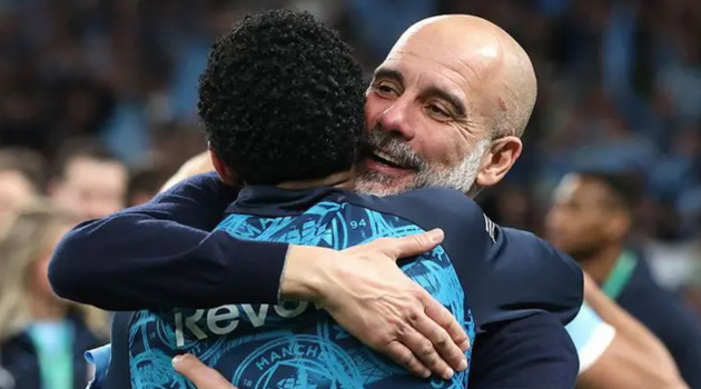 Vũ điệu của Pep Guardiola thiêu rụi tham vọng của Arsenal