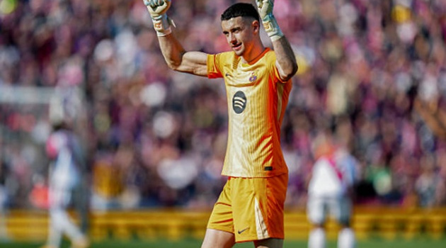 Chấm điểm Barcelona: Hàng thủ cứu rỗi; Lewandowski mờ nhạt